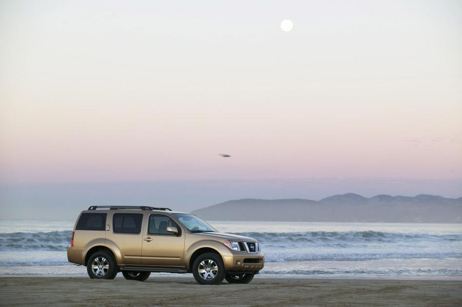 Nissan Pathfinder 2009 года  (фото 11 из 110)